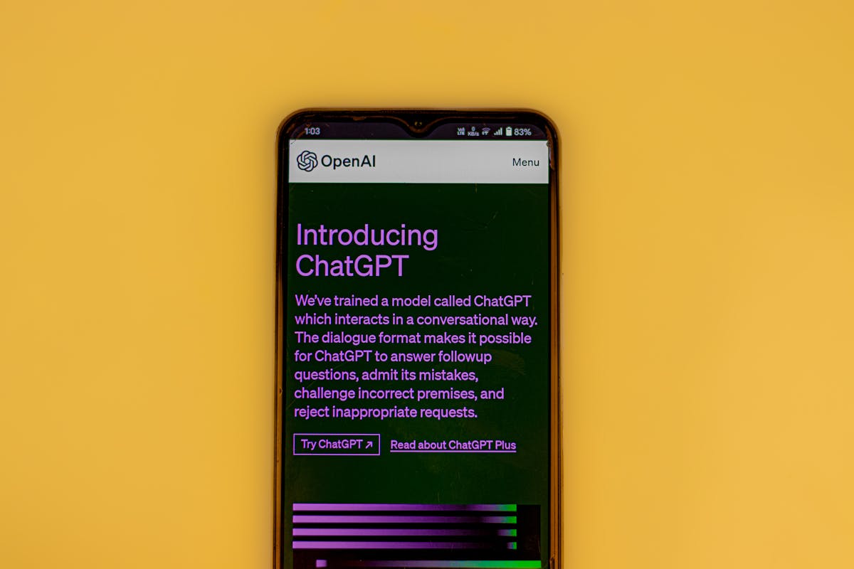 Natural AI Phone 4/24発売|月1円のAIスマホ全機能・スペック・購入方法まとめ