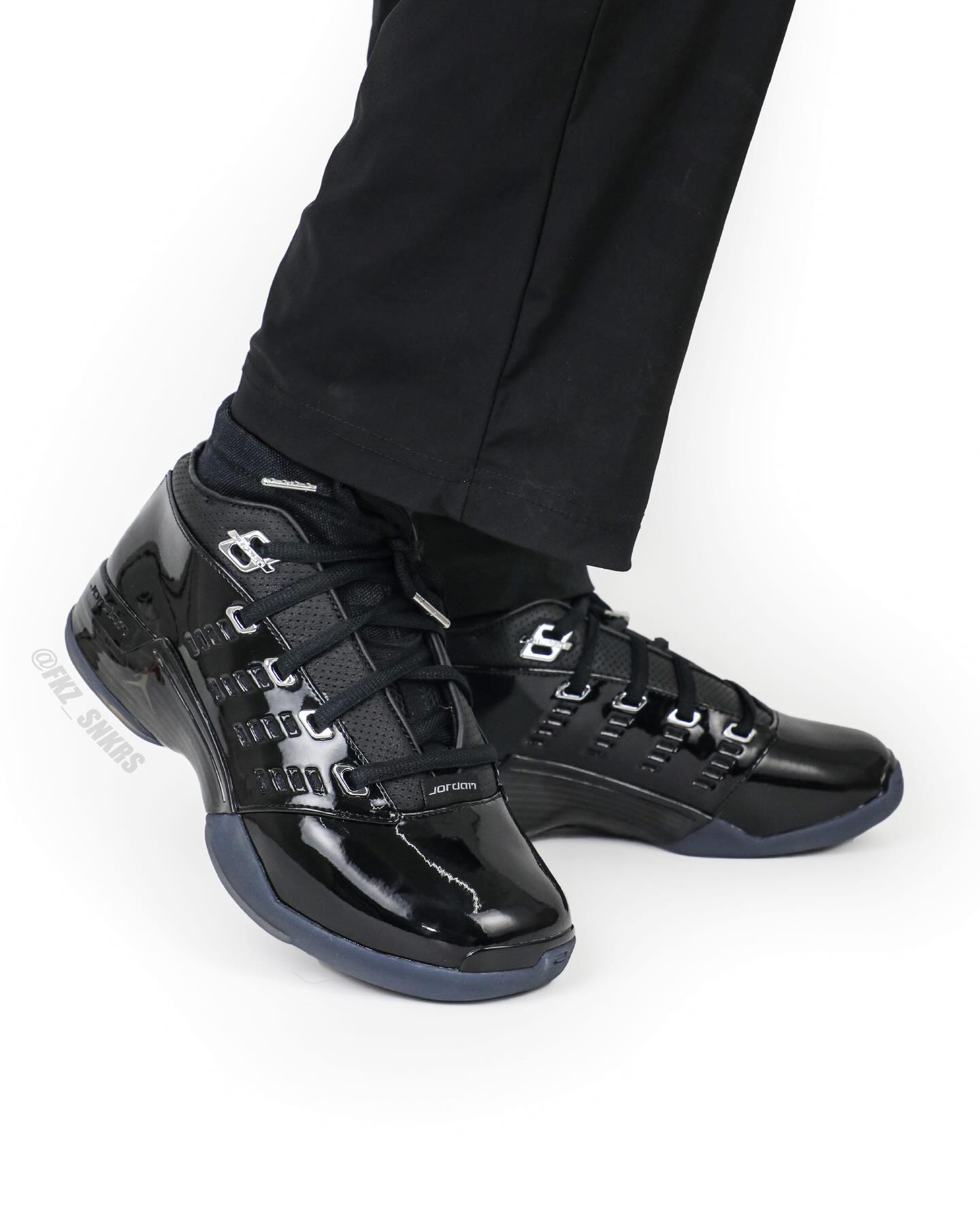 エアジョーダン17 Low Black Patent 8/8発売|公式画像と購入ガイド