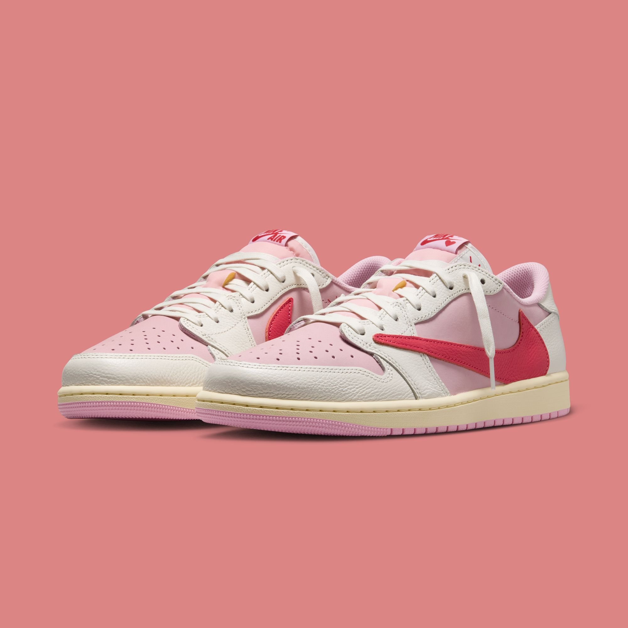 トラヴィス・スコット×AJ1ロウ「ピンクパック」5月29日発売2026