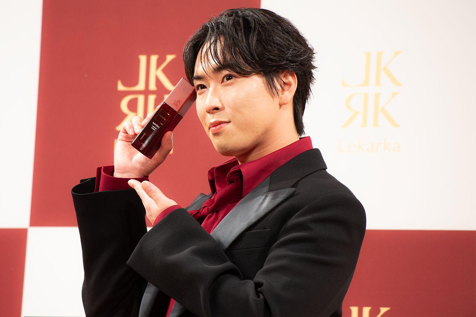 宮舘涼太がLEKARKAブランドアンバサダーに就任|発表会コメントと商品まとめ2026