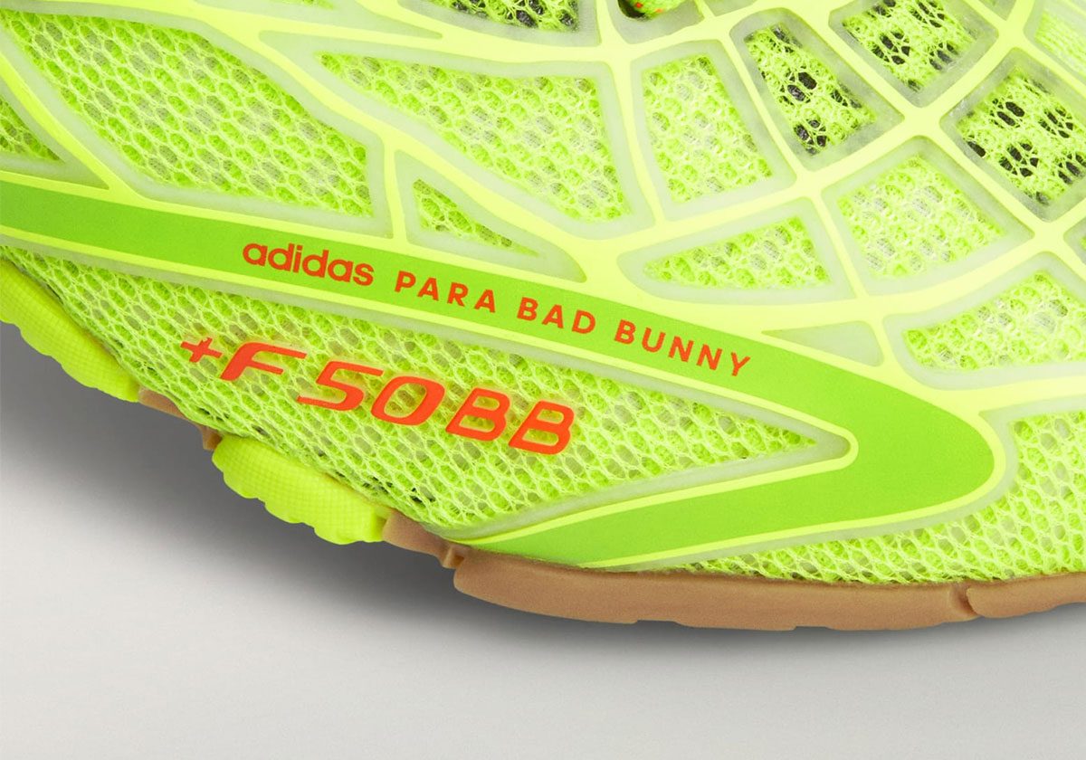 Solar Slime fluorescent green webbed upper