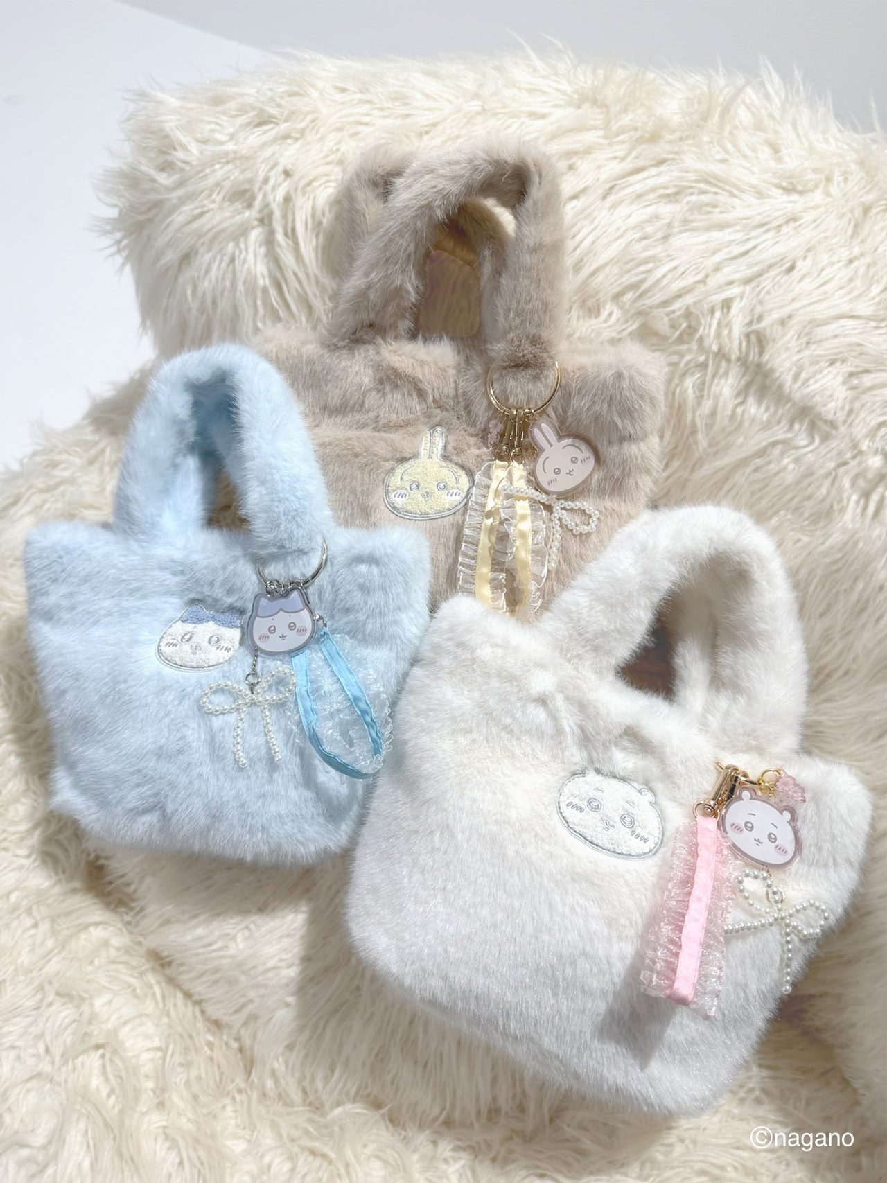 dazzlin×ちいかわ モコモコフリルバッグ オフホワイト・ブルー・イエローの3色