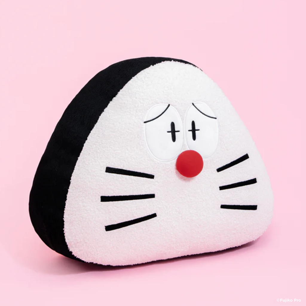 ドラえもん クッション（おにぎり）