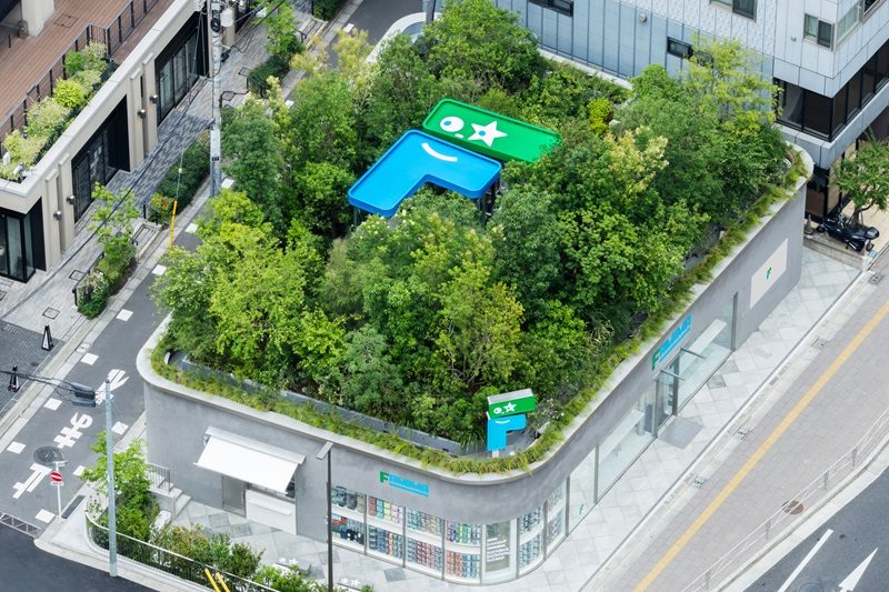 NIGO監修ファミマ旗艦店｜麻布台に7月10日オープン - ちんぱんブログ