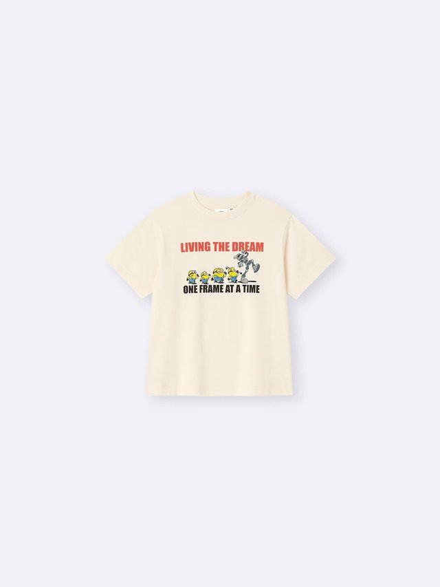 GU×ミニオンズ＆モンスター Tシャツ着用イメージ4