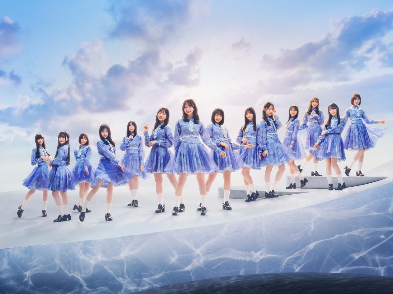 日向坂46 メンバー集合写真