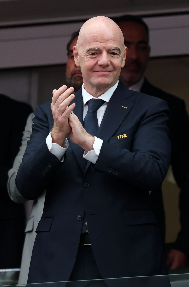 FIFA会長インファンティノが称賛した日本対ブラジル戦の様子 W杯2026