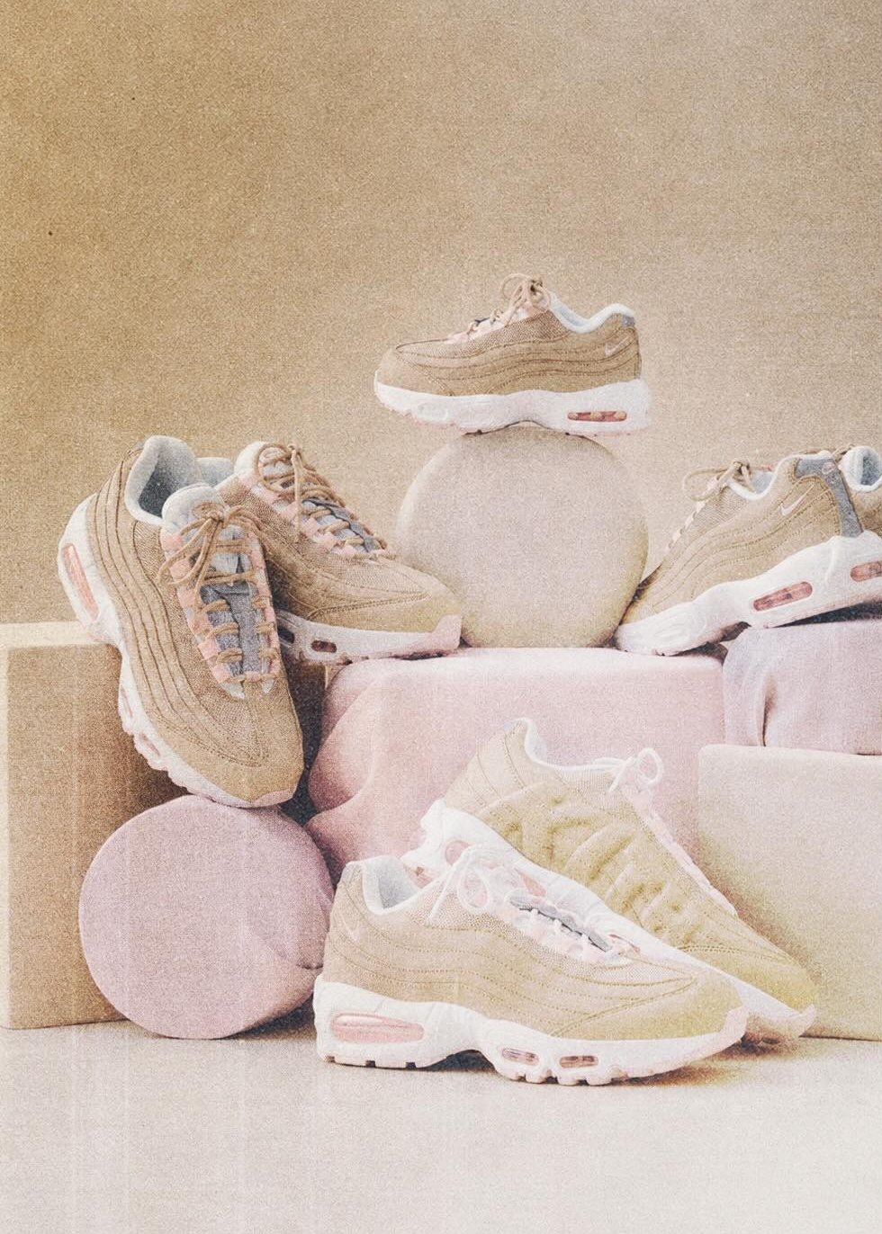 KITH for Nike AIR MAX 95 Linenの複数サイズを並べたイメージカット