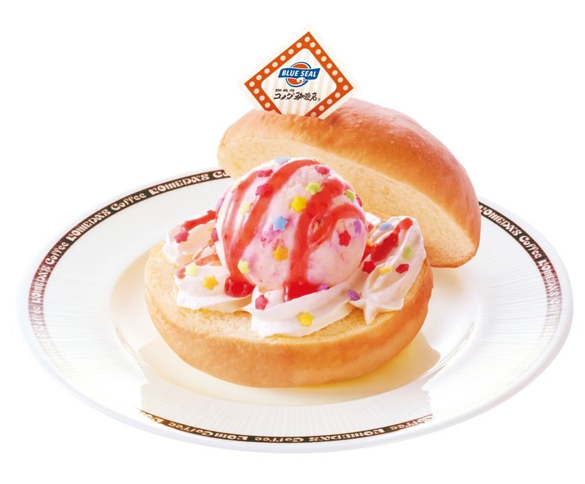 コメダ×ブルーシール アイスサンド ストロベリーチーズケーキ