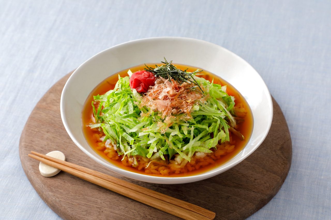 Cook Doオイスターソースを使った冷やしレタス茶漬け(レタス瞬間消滅レシピ)