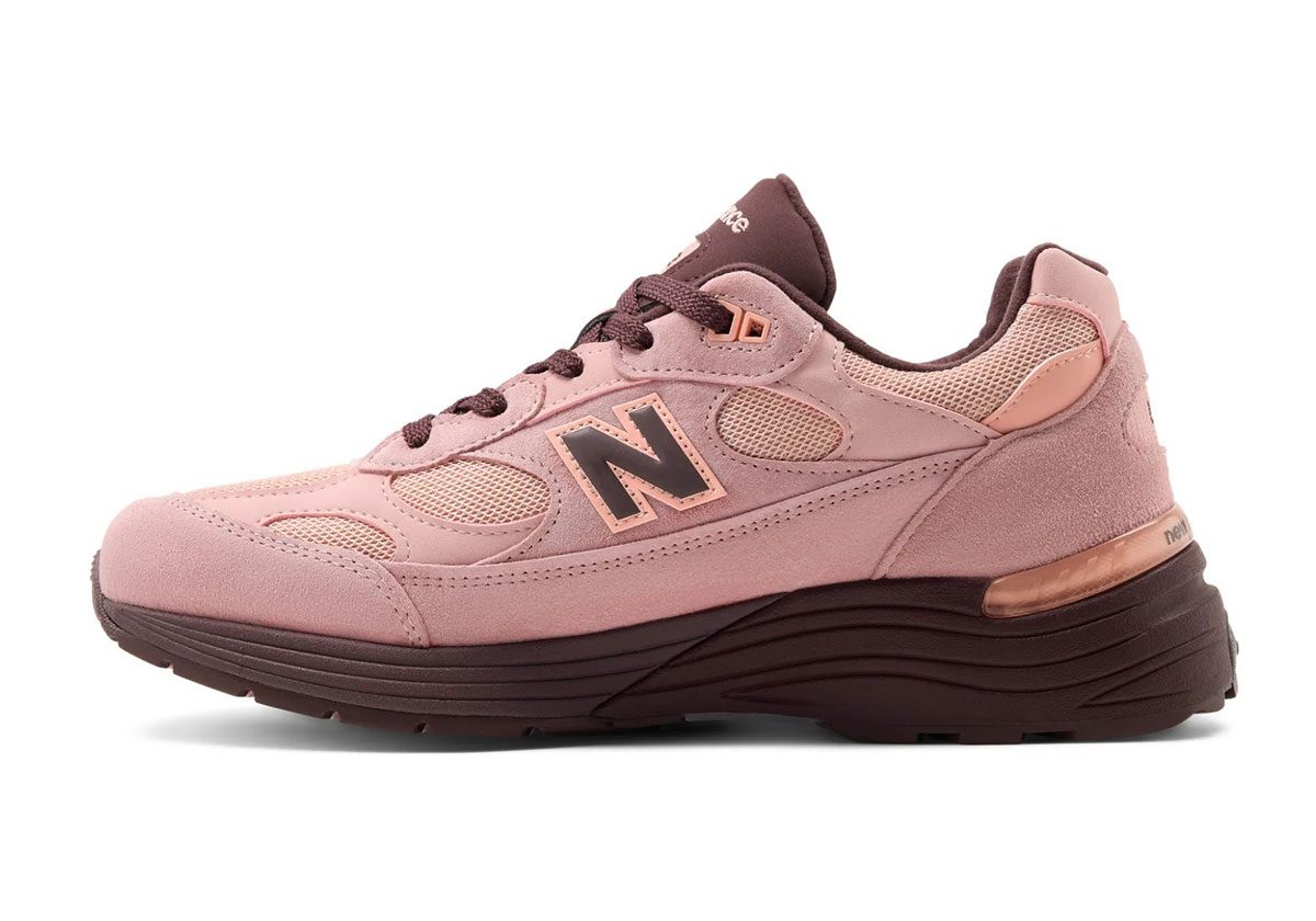 New Balance 992 Pink Chalk トゥ周りとメッシュアッパー