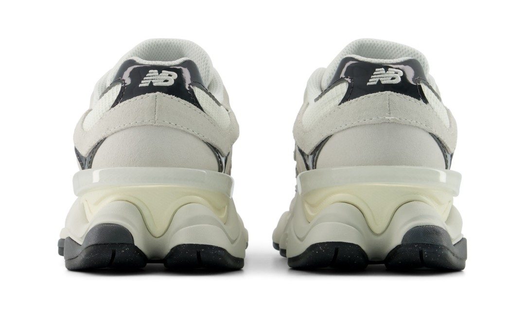 Chunky sole and overall silhouette