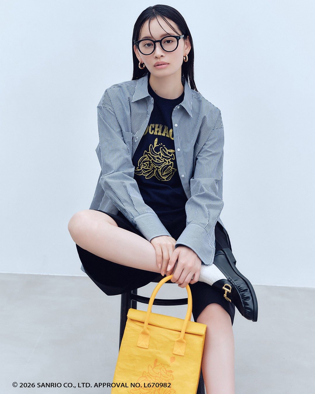 ポチャッコ×Mila Owen ネイビーTシャツ バナナ柄着用イメージ
