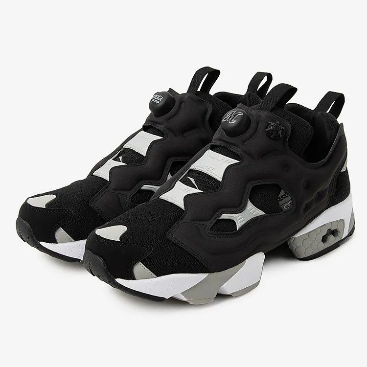 Reebok INSTAPUMP FURY 94 MARINESモデルのペア画像