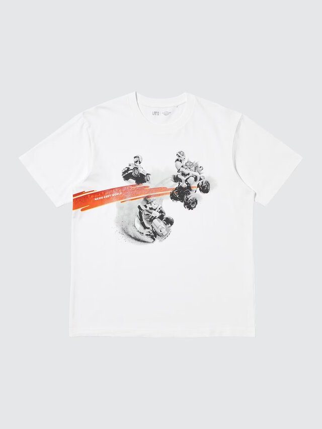 ユニクロ マリオカートワールドUT 大人用白Tシャツ モノクロレーサーデザイン