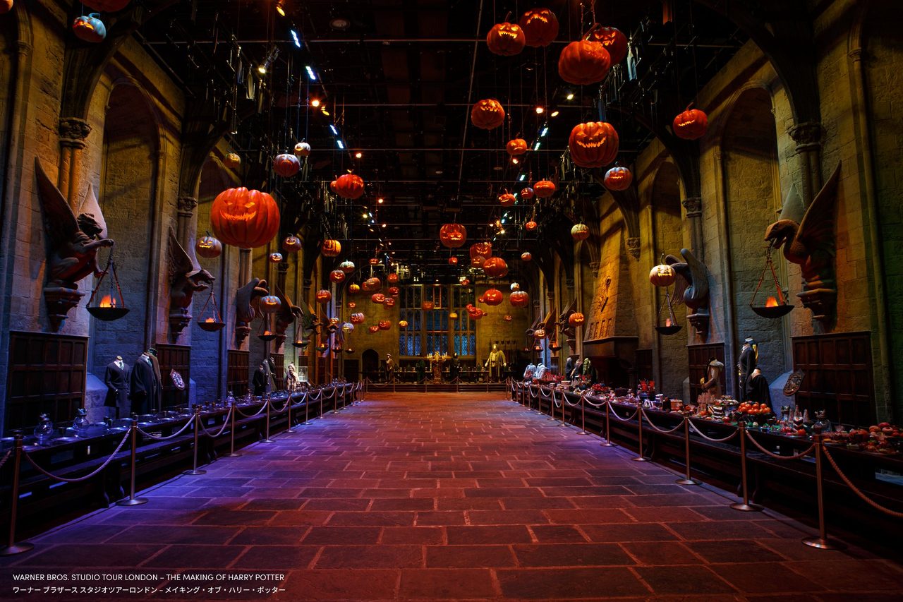 スタジオツアー東京 グレートホール ハロウィーン装飾 全景