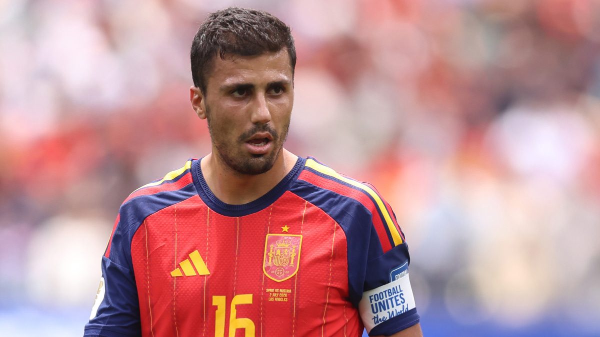 W杯2026大会MVPゴールデンボールを受賞したスペイン代表MFロドリ