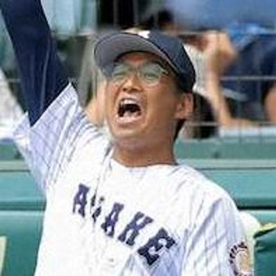 逆転を喜ぶ有明の選手たち