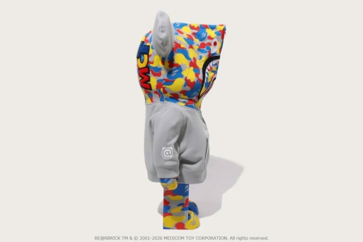 BAPE MEDICOM TOY シャークフーディー 生地アップ