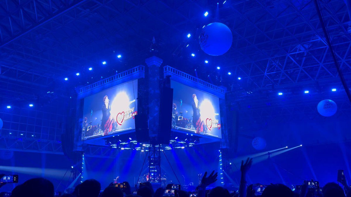 GLAY HAPPY SWING Vol.4 ライブステージの様子