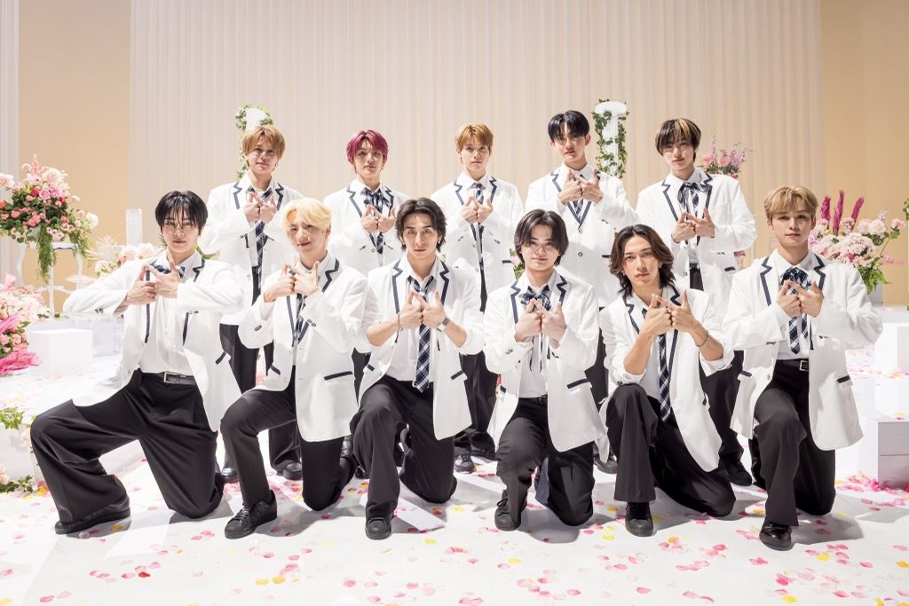 INIメンバー集合写真