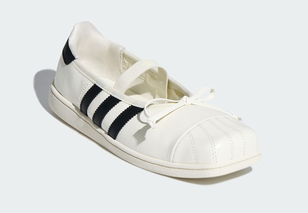 JENNIE×adidas Superstar Square Ballet フロントビュー