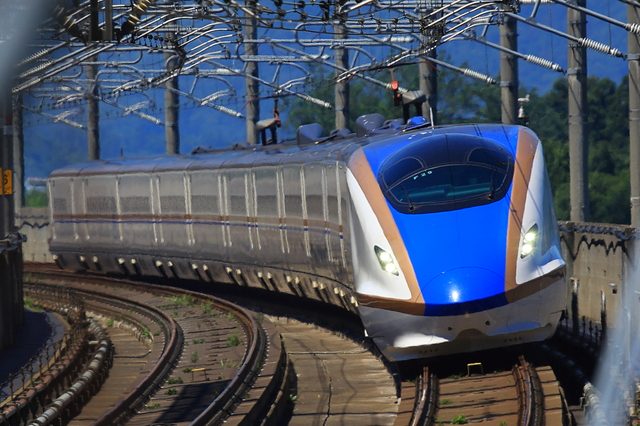 長岡まつり大花火大会2026 アクセスに使う上越新幹線E7系