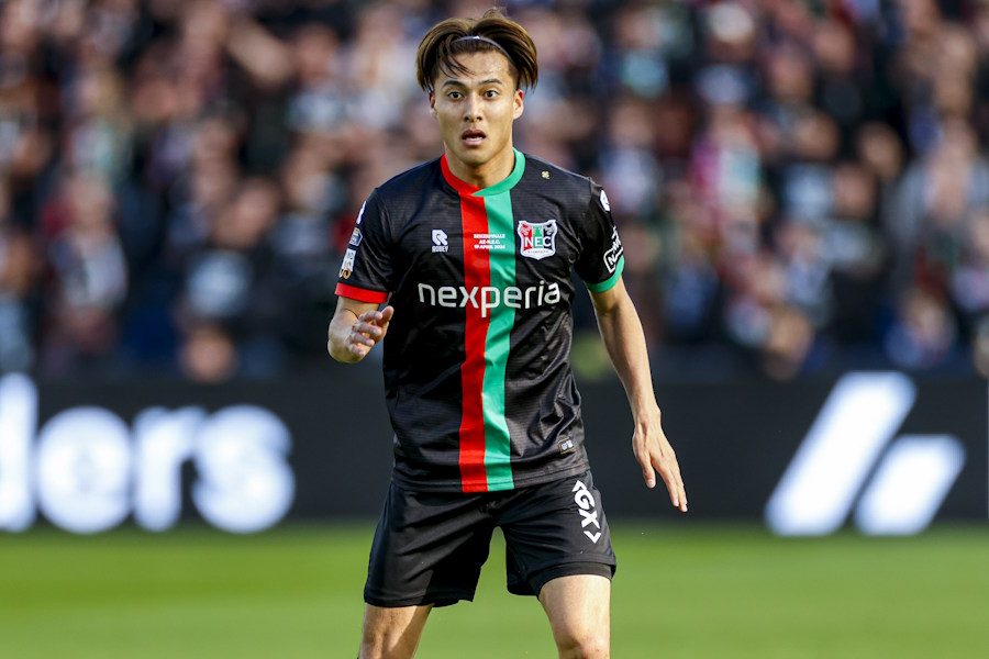 佐野航大 NECナイメヘン時代の試合中の写真
