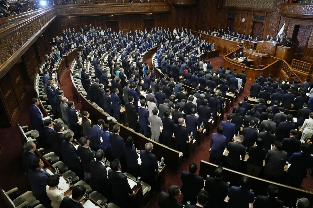 改正案が可決された衆議院本会議
