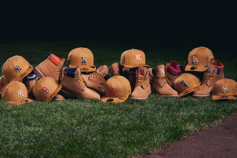 ティンバーランド×ニューエラ×MLBコラボ 6インチブーツとキャップをまとめて置いた商品写真