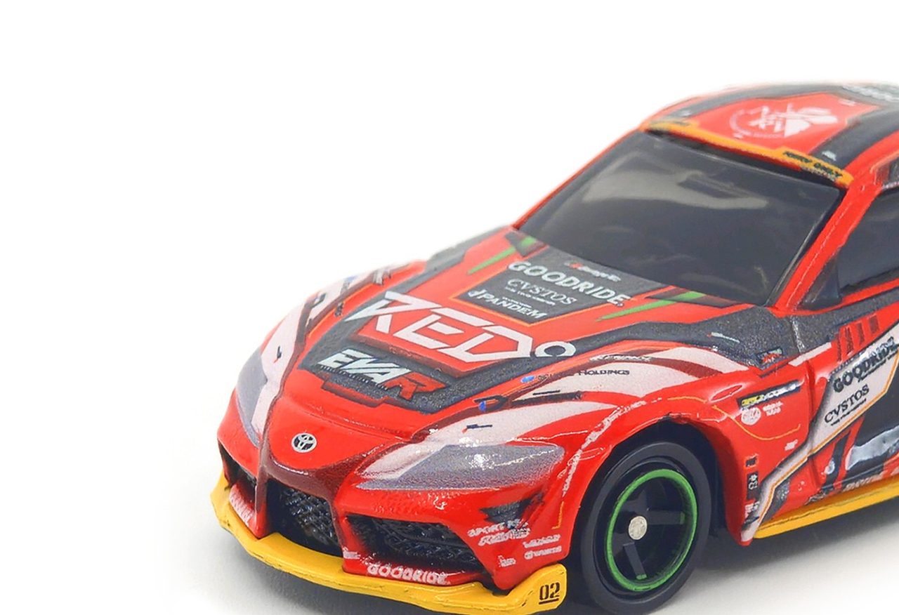 トミカ エヴァRT2号機GOODRIDEトヨタGRスープラの赤とREDロゴカラーリング単体画像