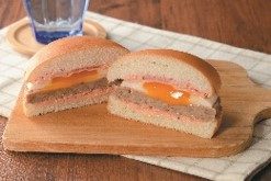 ローソンベーコンエッグバーガー