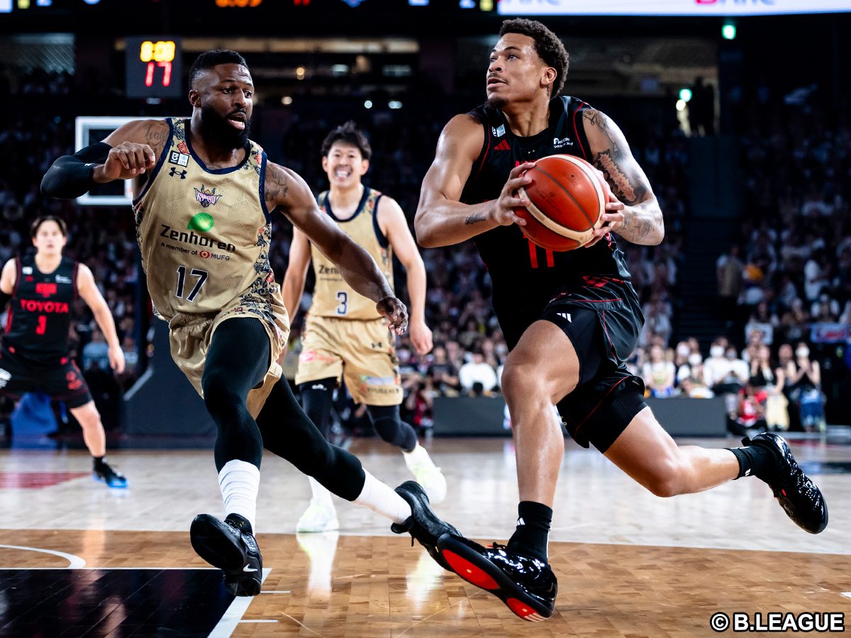 アルバルク東京vs琉球ゴールデンキングス B.LEAGUE PREMIER開幕戦の試合写真