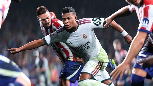 レアル・マドリードとアトレティコ・マドリードの試合シーン