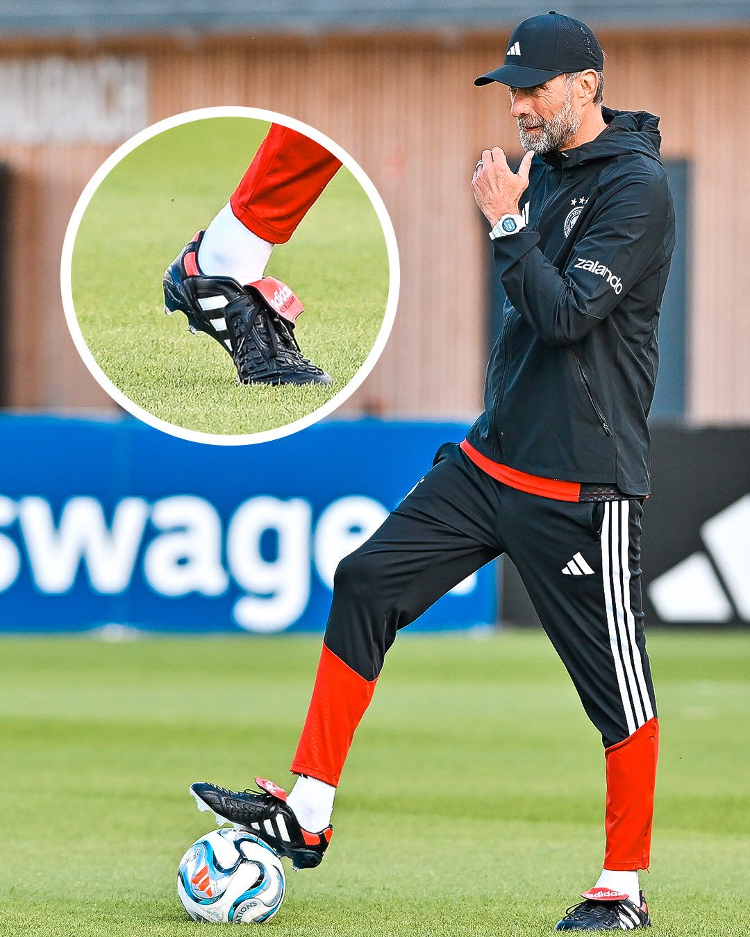 ドイツ代表 監督が着用するadidasトレーニングウェアとスパイク