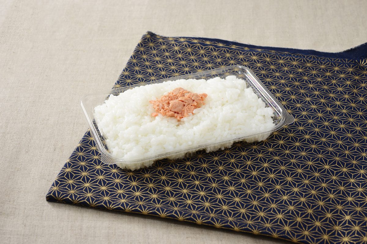 ローソン一点突破すぎごはんがすすむぼだっこ鮭の商品写真