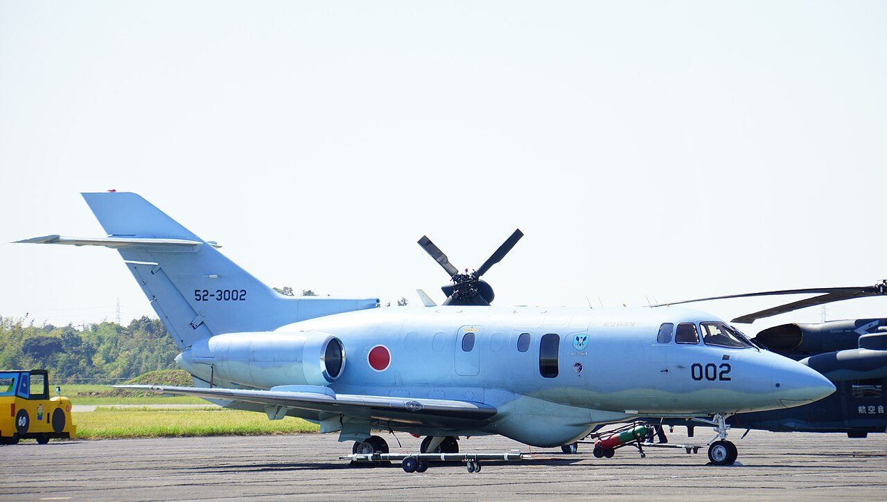 浜松基地に展示されるU-125A救難捜索機(エアフェスタ浜松の展示予定機)