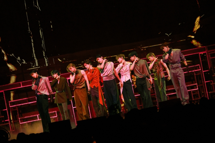 Mark on Meを披露する&TEAMのMark on Youツアー開幕公演