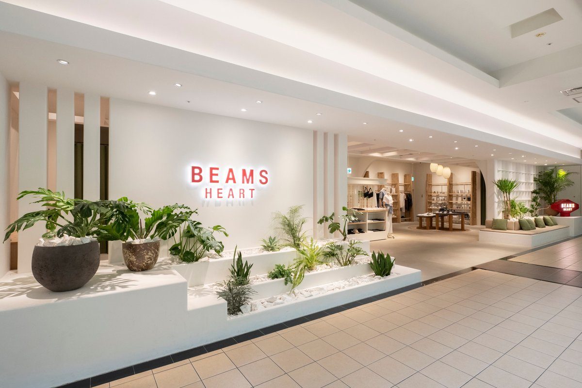 BEAMS HEARTのショッピングセンター内店舗の店内イメージ