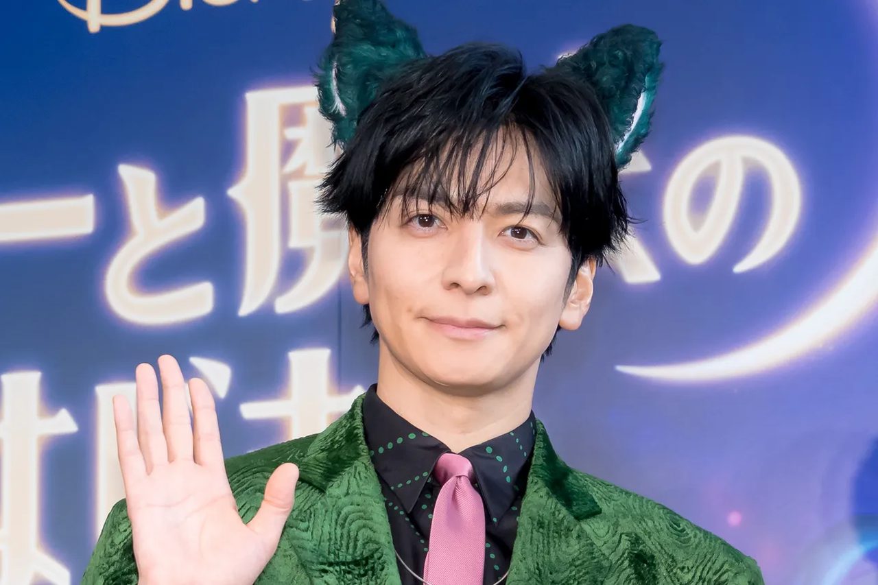 猫耳姿でイベントに登場した生田斗真