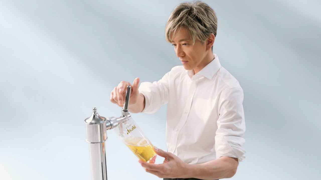 クリア アサヒ＜生＞ 新CMでビールサーバーから注ぐ木村拓哉さん 50万名キャンペーン
