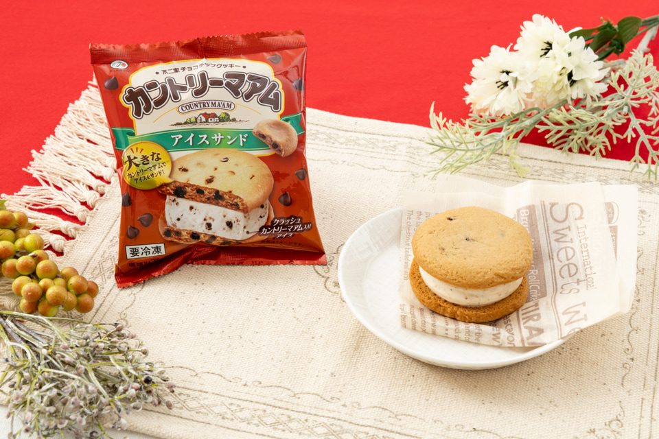 セブン-イレブン限定 カントリーマアムアイスサンドの商品イメージ