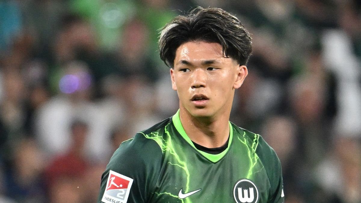 ヴォルフスブルクの塩貝健人 2部リーグでのプレー写真