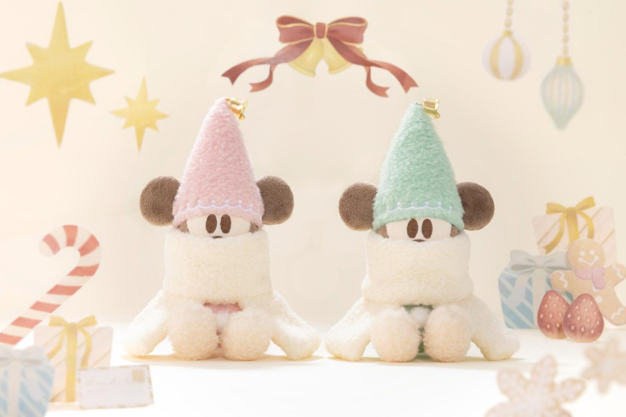 クリスマスグッズのぬいぐるみ(ピンクとグリーンの帽子)