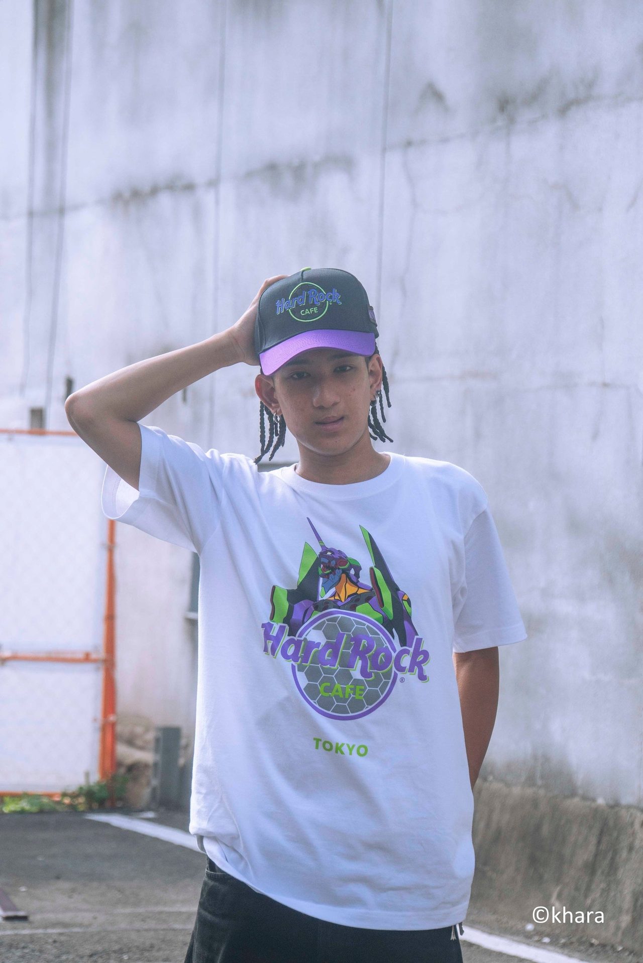 ハードロックカフェ×エヴァンゲリオン 初号機ロゴキャップと初号機ロゴTシャツ