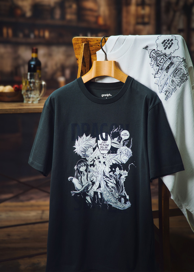 FAIRY TAIL グラニフ 滅竜魔導士 Tシャツとギルド長袖Tシャツの展示
