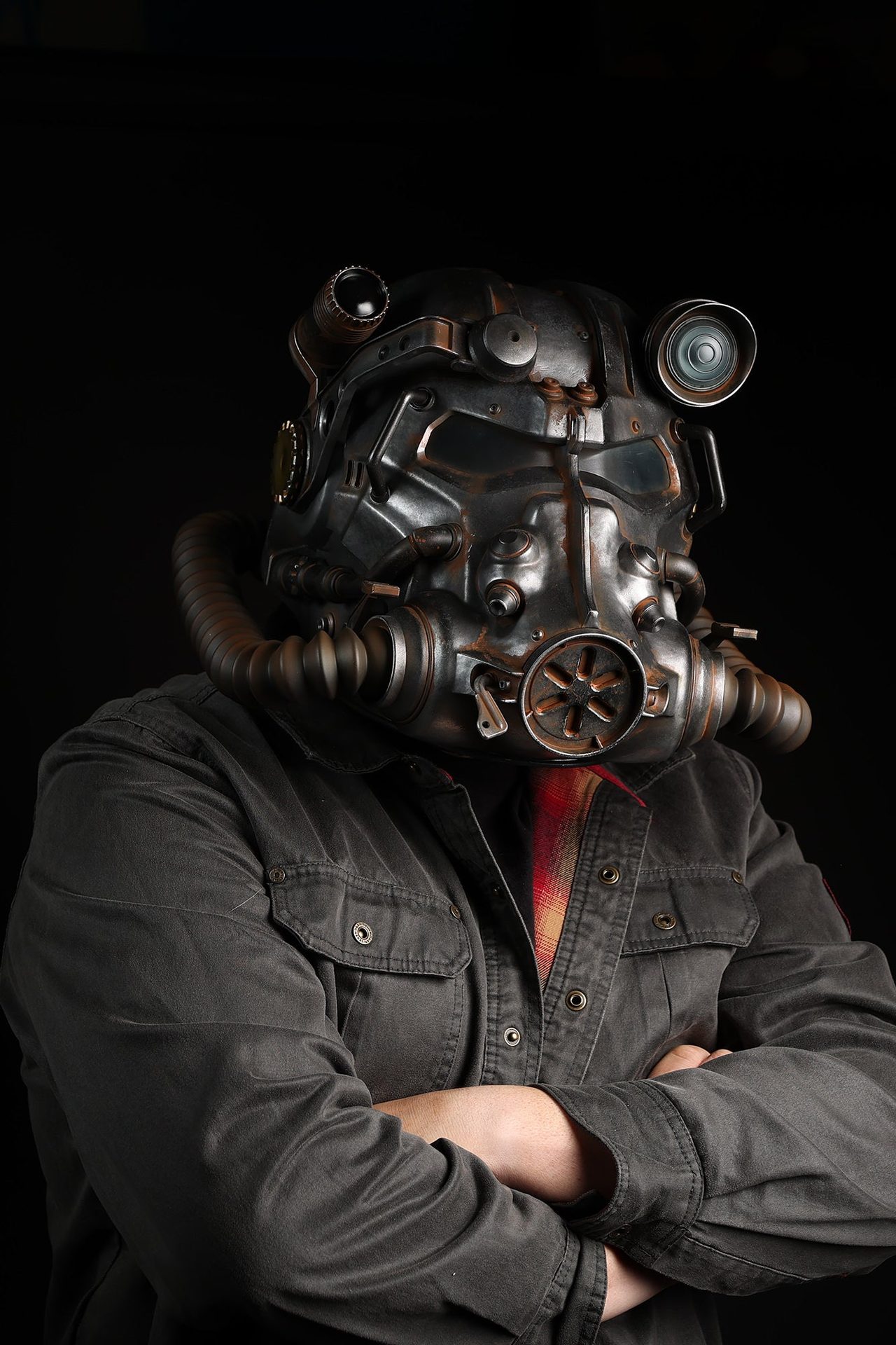 T-60ヘルメットを着用した様子