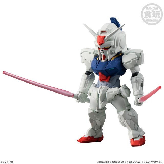 FW GUNDAM CONVERGE #31のガンダムZERO(ビームサーベル装備)。ピンクのビームサーベルを両手に持つ
