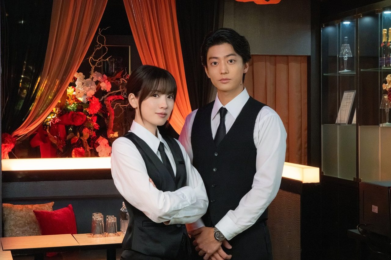 「ヒマチの嬢王」永野芽郁と伊藤健太郎の黒服姿の2ショット