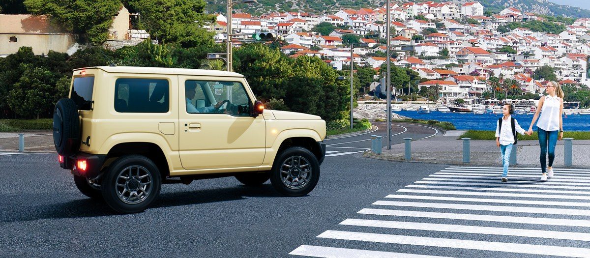 ジムニーの安全装備のイメージ、横断歩道の歩行者に対応する衝突被害軽減ブレーキ